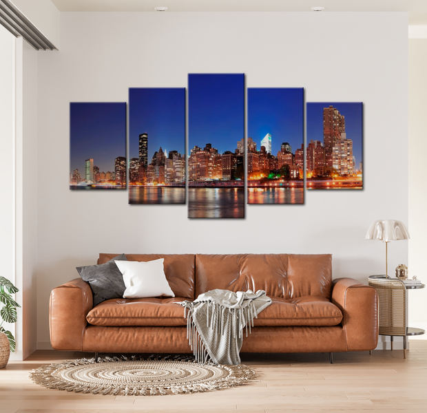 Stretched Canvas Wall Art - New York Close-Up - 5 Pieces