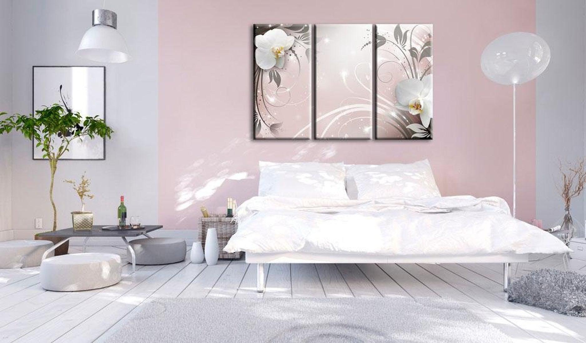 Stretched Canvas Glamour Art - Lilac Fascination