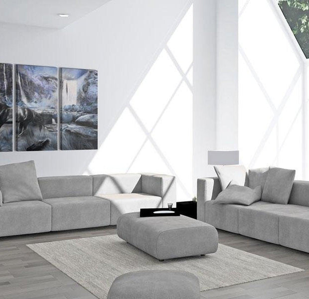 Stretched Canvas Animal Art - Waterfall In Colour Of Sapphire