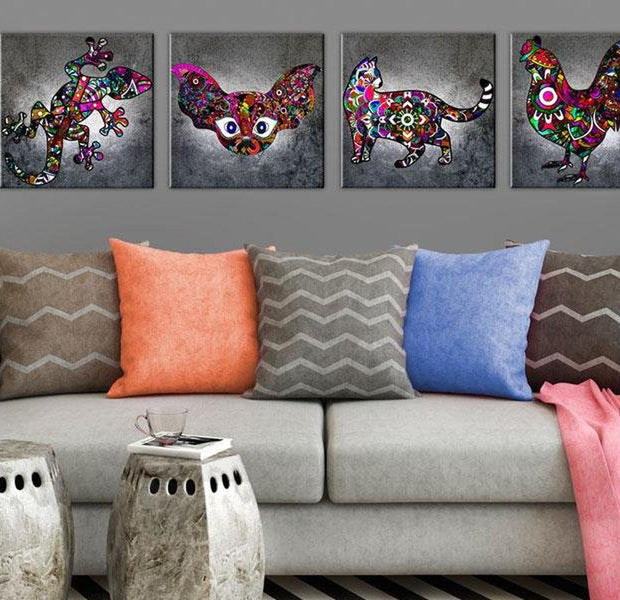 Stretched Canvas Nordic Art - Animals in Mandala