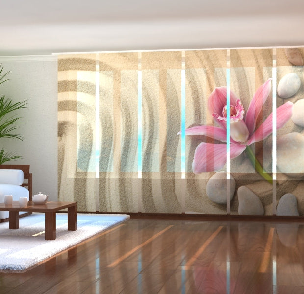 Tiptophomedecor Set of 6 Panel Blinds Orchid and Spa Stones on Sand