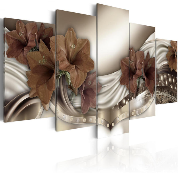 Glamour Stretched Canvas Art - Princess Necklace-Tiptophomedecor