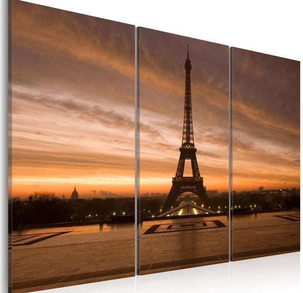 Stretched Canvas Places - Eiffel Tower At Dusk-Tiptophomedecor