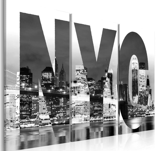 Stretched Canvas Places - New York (Black And White)-Tiptophomedecor